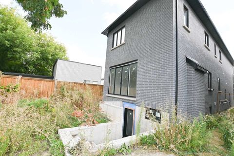 Photo 36 at 24 Rainbow Drive, West Woodbridge, Vaughan