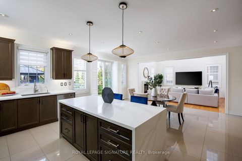 Photo 15 at 50 Balderson Drive N, Kleinburg, Vaughan