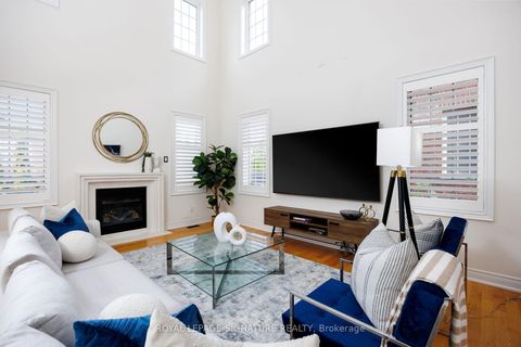 Photo 18 at 50 Balderson Drive N, Kleinburg, Vaughan