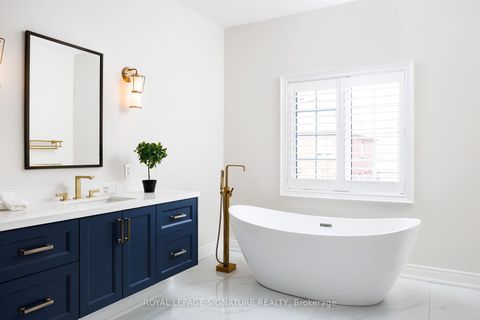 Photo 25 at 50 Balderson Drive N, Kleinburg, Vaughan