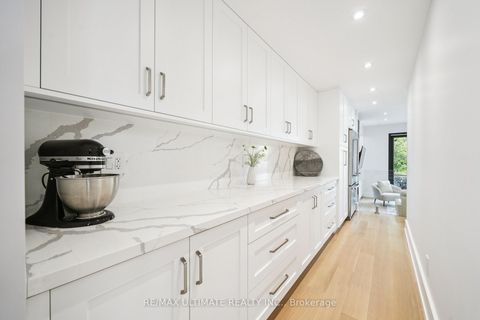 Photo 7 at 212 Queenslea Avenue, Pelmo Park W4, Toronto