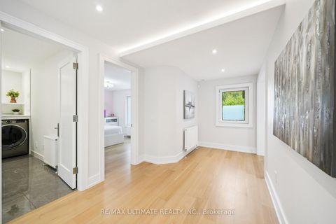 Photo 19 at 212 Queenslea Avenue, Pelmo Park W4, Toronto