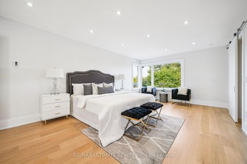 Photo 20 at 212 Queenslea Avenue, Pelmo Park W4, Toronto