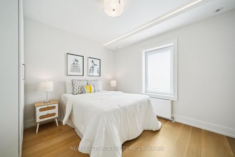 Photo 29 at 212 Queenslea Avenue, Pelmo Park W4, Toronto