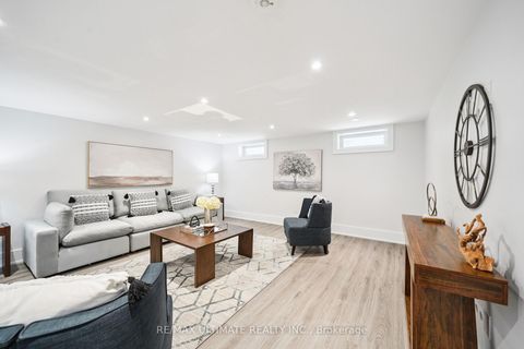 Photo 31 at 212 Queenslea Avenue, Pelmo Park W4, Toronto