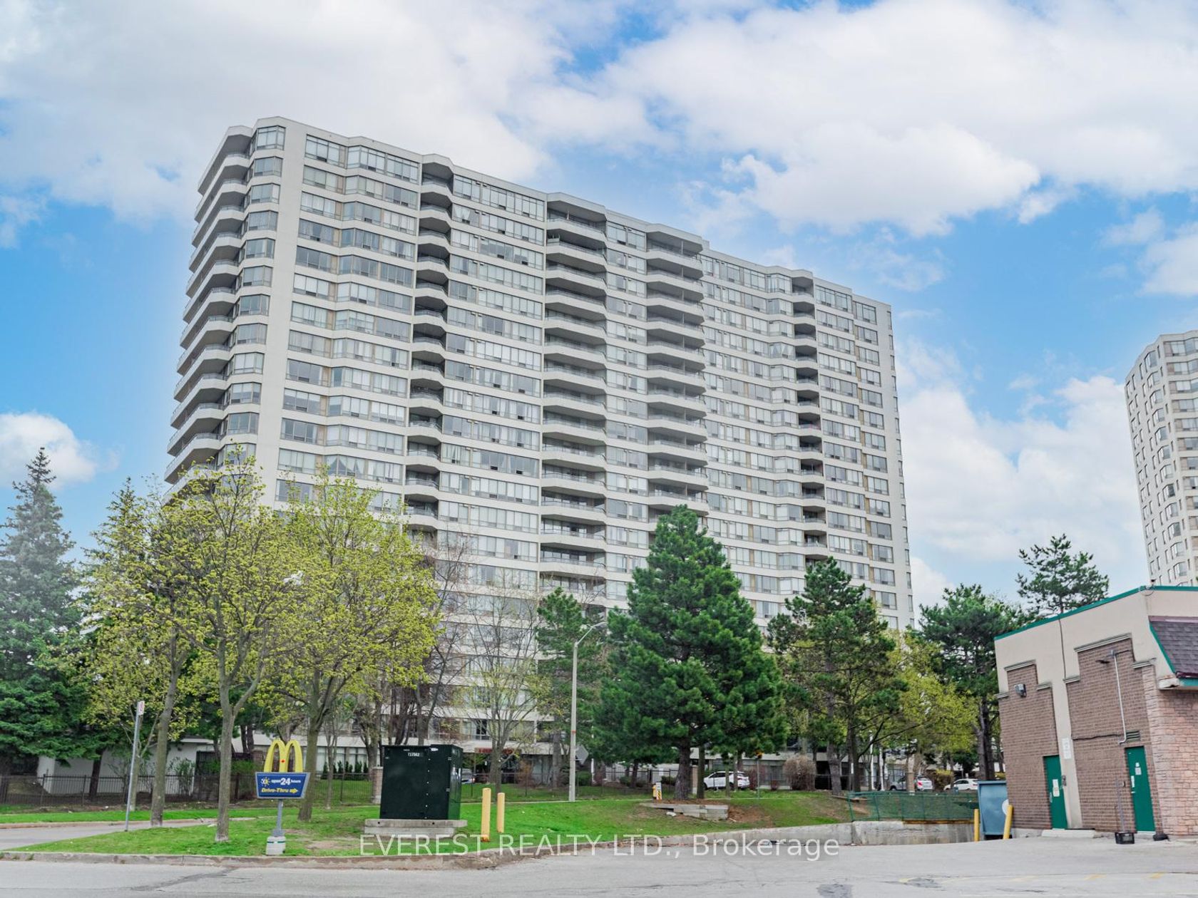 1714 - 5 Greystone Walk Drive, Kennedy Park, Toronto 