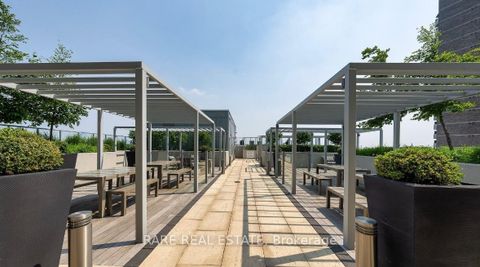 Photo 18 at 2106 - 501 St. Clair Avenue W, Casa Loma, Toronto