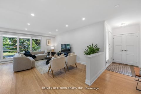 Photo 1 at 11 Artreeva Drive, Bathurst Manor, Toronto