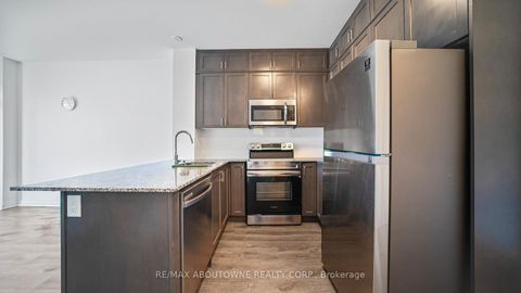 Photo 3 at 004 - 95 Dundas Street W, GO Glenorchy, Oakville