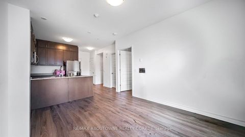 Photo 7 at 004 - 95 Dundas Street W, GO Glenorchy, Oakville