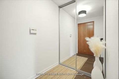 Photo 6 at 508 - 205 Frederick Street, Waterfront Communities C8, Toronto