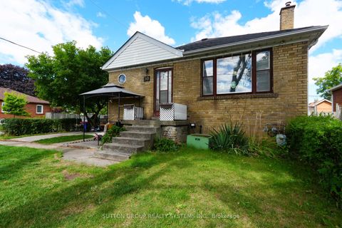 Photo 27 at 30 Silvercrest Avenue, Alderwood, Toronto