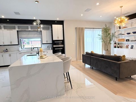 Photo 4 at 52 grantbrook Street, Newtonbrook West, Toronto