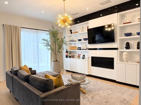 Photo 6 at 52 grantbrook Street, Newtonbrook West, Toronto