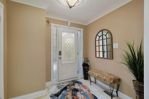 Photo 7 at 70 Bellona Street, West Woodbridge, Vaughan