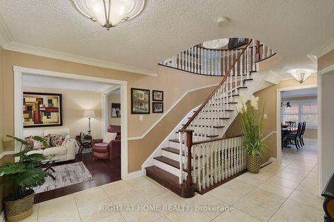 Photo 8 at 70 Bellona Street, West Woodbridge, Vaughan