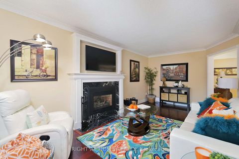 Photo 13 at 70 Bellona Street, West Woodbridge, Vaughan