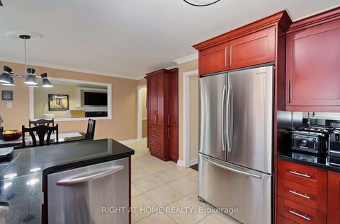 Photo 17 at 70 Bellona Street, West Woodbridge, Vaughan