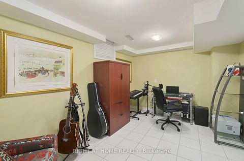 Photo 37 at 70 Bellona Street, West Woodbridge, Vaughan
