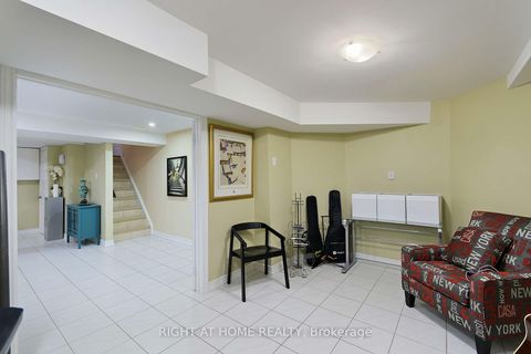 Photo 38 at 70 Bellona Street, West Woodbridge, Vaughan