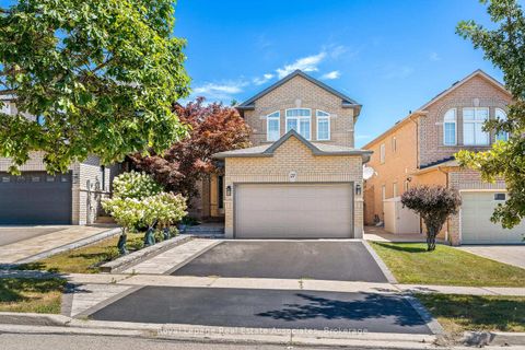 Photo 0 at 27 Royal Ridge Crescent, Maple, Vaughan