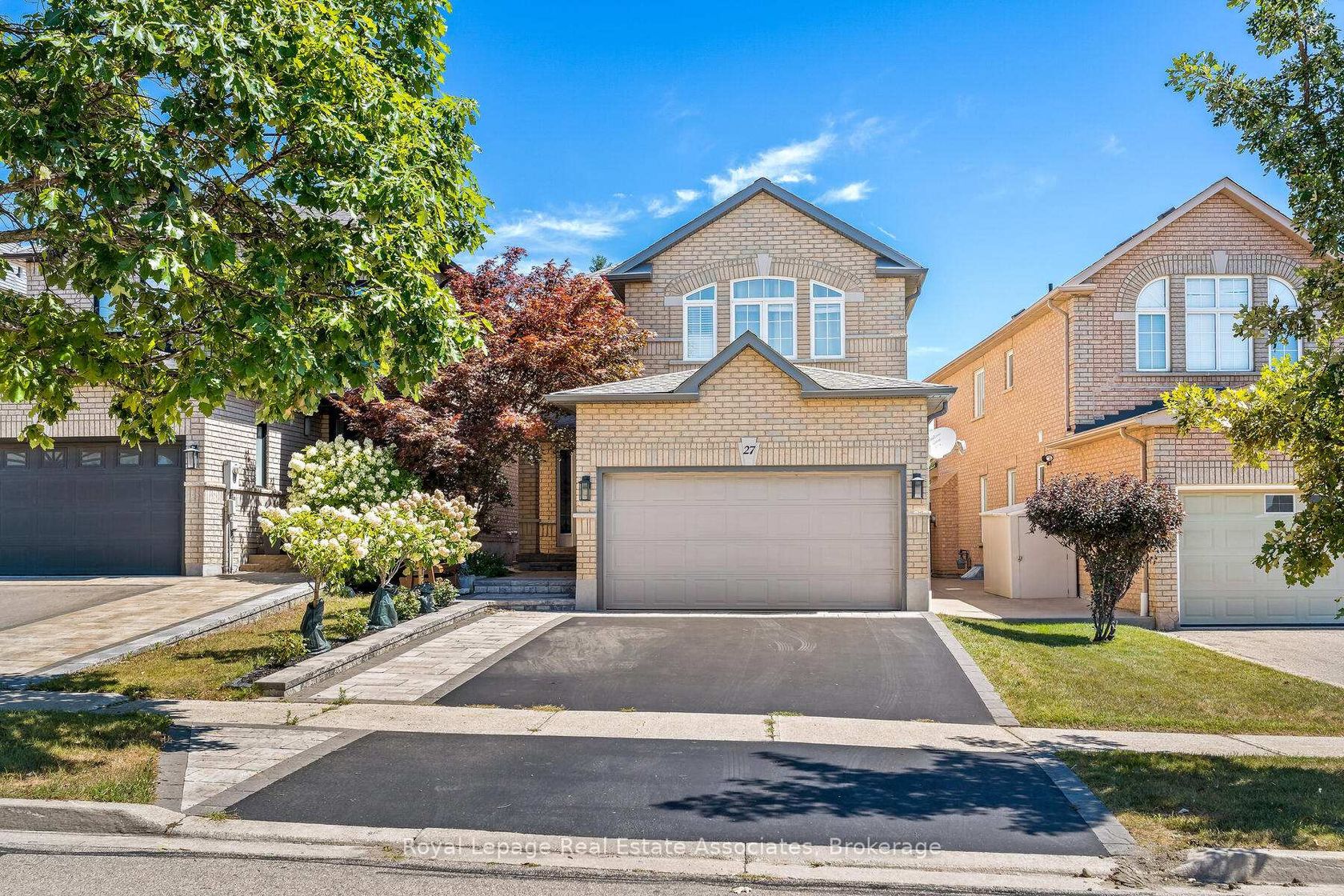 27 Royal Ridge Crescent, Maple, Vaughan 