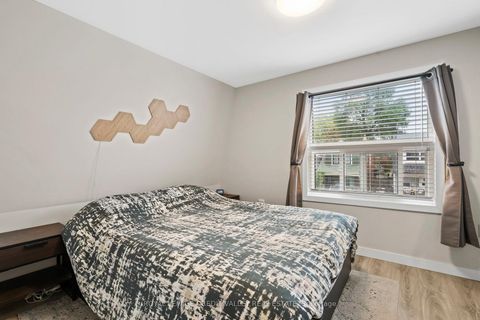 Photo 10 at 1254 Woodbine Avenue, East York, Toronto