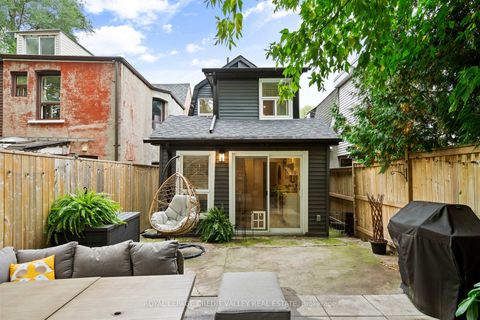 Photo 22 at 1254 Woodbine Avenue, East York, Toronto