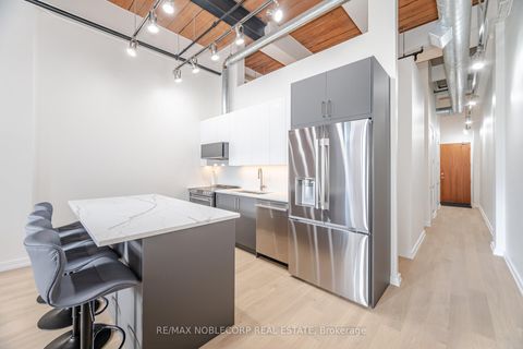 Photo 3 at 119 - 43 Hanna Avenue, Niagara, Toronto