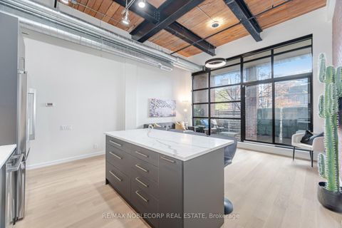 Photo 6 at 119 - 43 Hanna Avenue, Niagara, Toronto