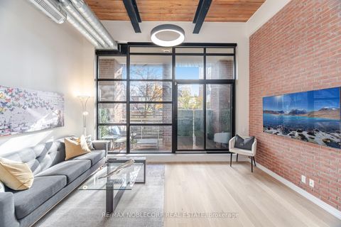 Photo 7 at 119 - 43 Hanna Avenue, Niagara, Toronto