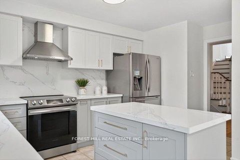 Photo 10 at 22 Baltic Street, Langstaff, Richmond Hill