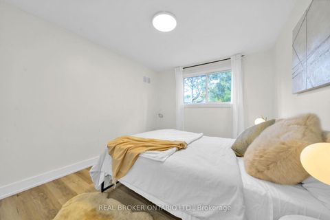 Photo 22 at 36 Marthclare Avenue, Donalda, Toronto