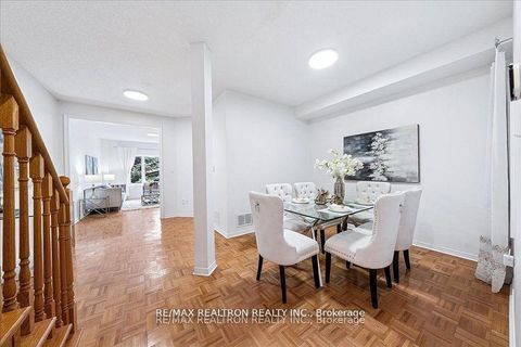 Photo 6 at 63 Carousel Crescent, Oak Ridges Lake Wilcox, Richmond Hill