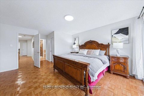 Photo 20 at 63 Carousel Crescent, Oak Ridges Lake Wilcox, Richmond Hill