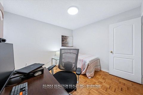 Photo 27 at 63 Carousel Crescent, Oak Ridges Lake Wilcox, Richmond Hill