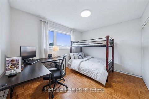 Photo 30 at 63 Carousel Crescent, Oak Ridges Lake Wilcox, Richmond Hill