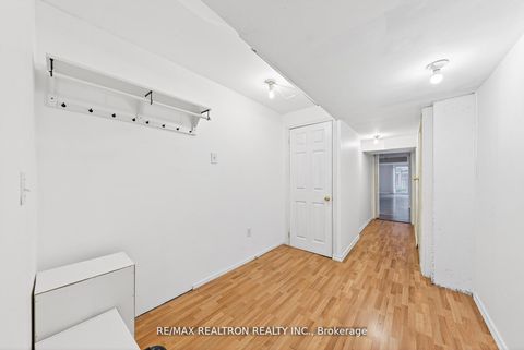 Photo 37 at 63 Carousel Crescent, Oak Ridges Lake Wilcox, Richmond Hill