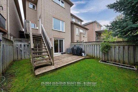 Photo 40 at 63 Carousel Crescent, Oak Ridges Lake Wilcox, Richmond Hill