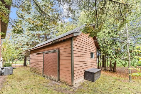 Photo 34 at 23 Hill Farm Road, Nobleton, King