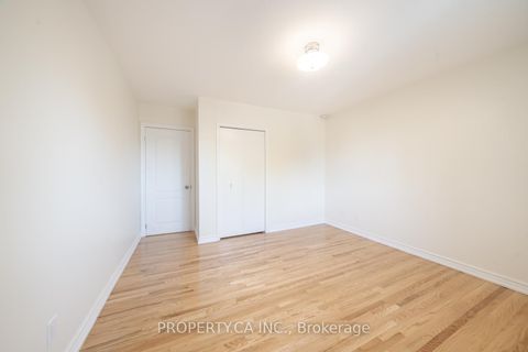 Photo 24 at 98 Tanjoe Crescent, Newtonbrook West, Toronto