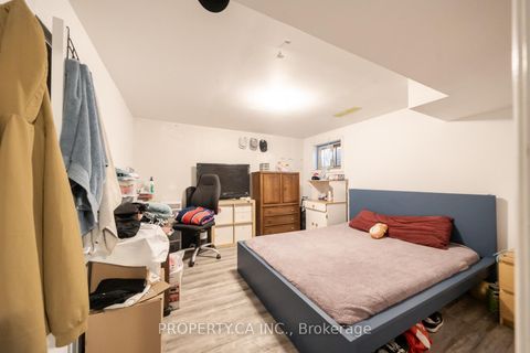 Photo 38 at 98 Tanjoe Crescent, Newtonbrook West, Toronto