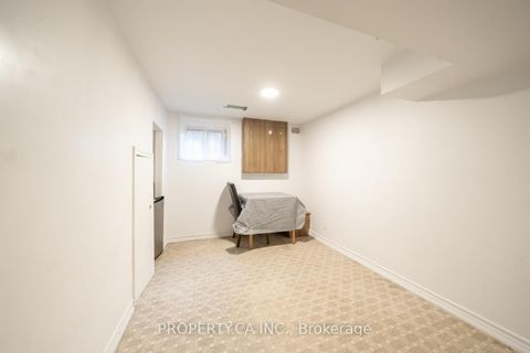 Photo 43 at 98 Tanjoe Crescent, Newtonbrook West, Toronto