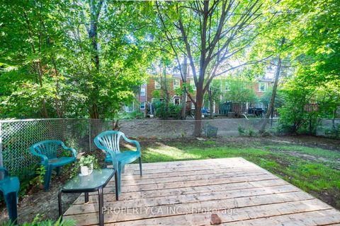 Photo 45 at 98 Tanjoe Crescent, Newtonbrook West, Toronto