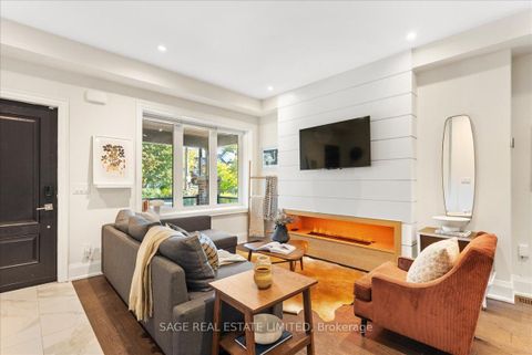 Photo 2 at 324 Beech Avenue, The Beaches, Toronto