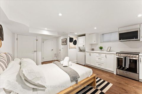 Photo 33 at 324 Beech Avenue, The Beaches, Toronto