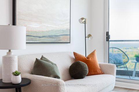 Photo 3 at 2109 - 600 Fleet Street, Niagara, Toronto