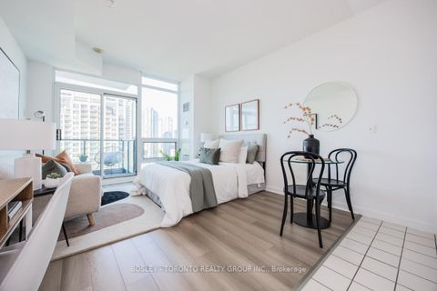 Photo 9 at 2109 - 600 Fleet Street, Niagara, Toronto