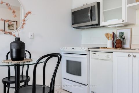 Photo 17 at 2109 - 600 Fleet Street, Niagara, Toronto