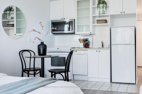 Photo 20 at 2109 - 600 Fleet Street, Niagara, Toronto